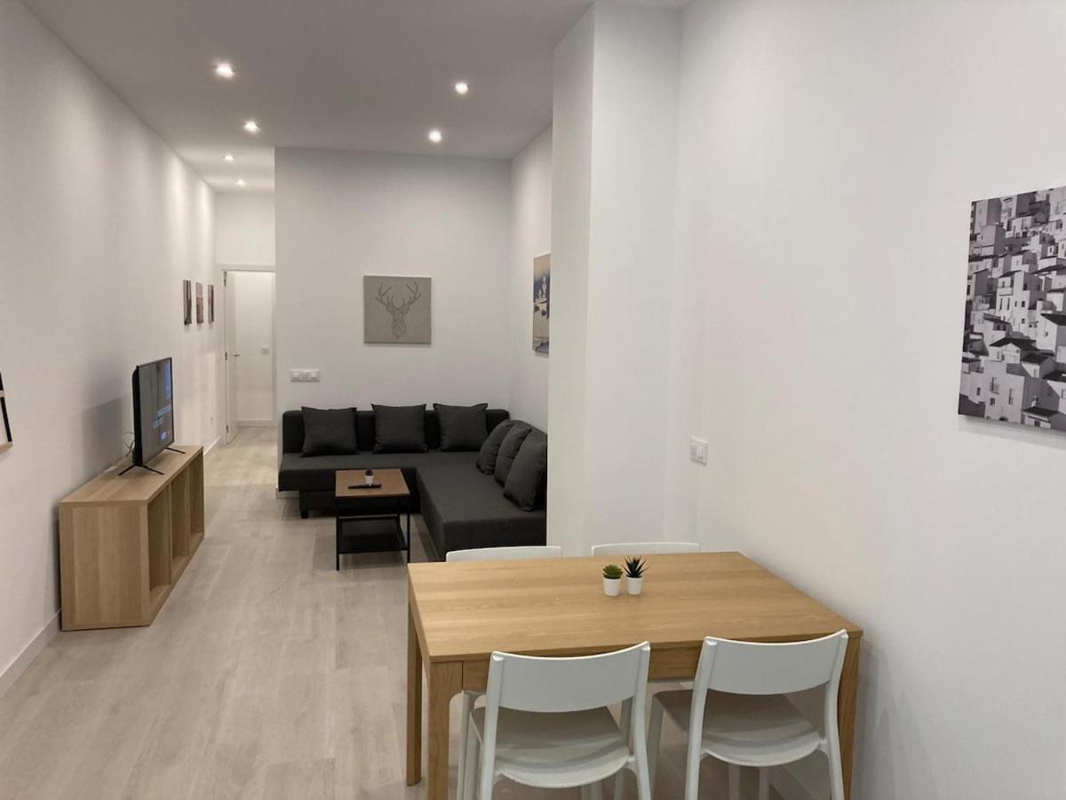 Matadero Apartments 2 มาดริด ภายนอก รูปภาพ